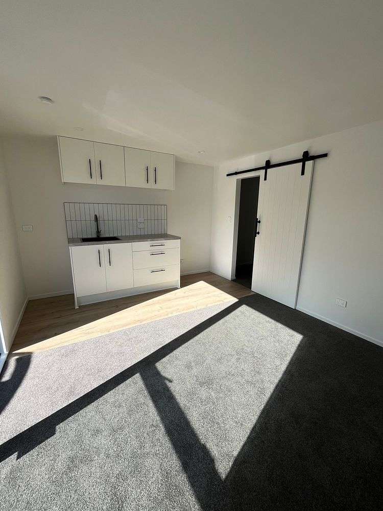 24 Oliver Street_0