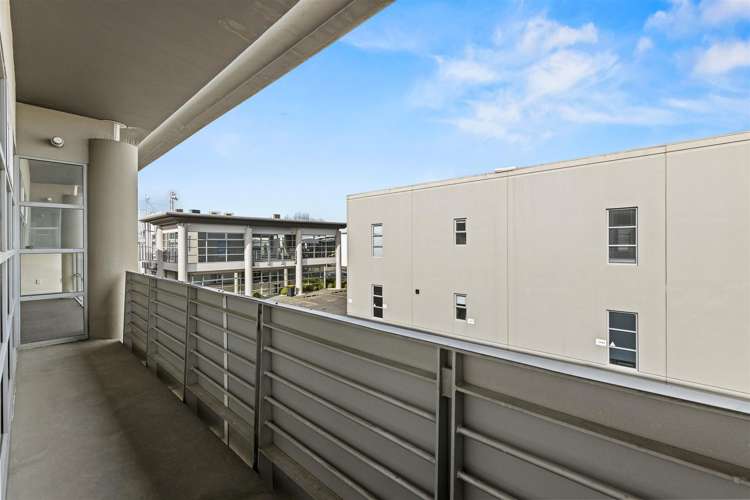 15B Leslie Hills Drive Riccarton_9