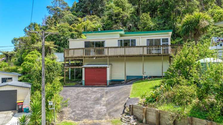 7 Lucy Road Waiomu_6