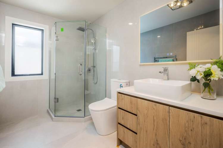 18 Ballyliffin Drive Flat Bush_16