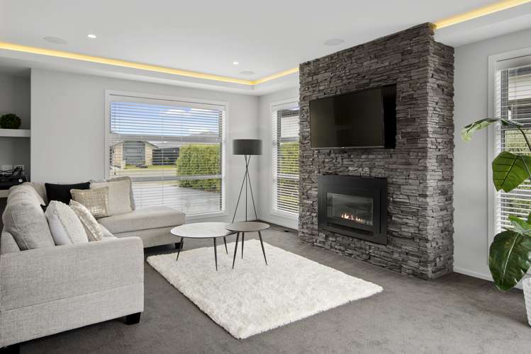 51 Vernon Drive Lincoln_7