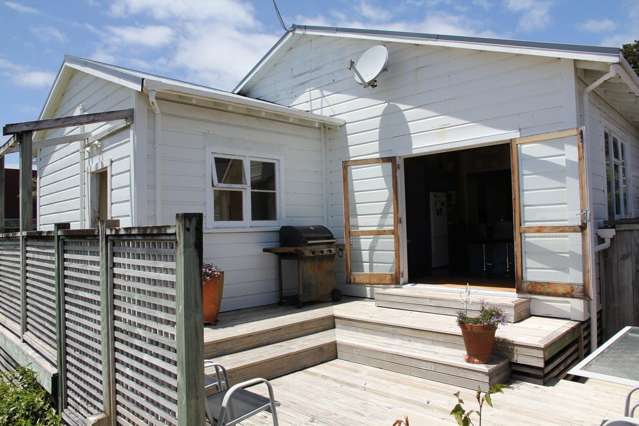 212 Powderham Street New Plymouth Central_4