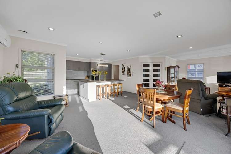 300 High Street Hawera_6