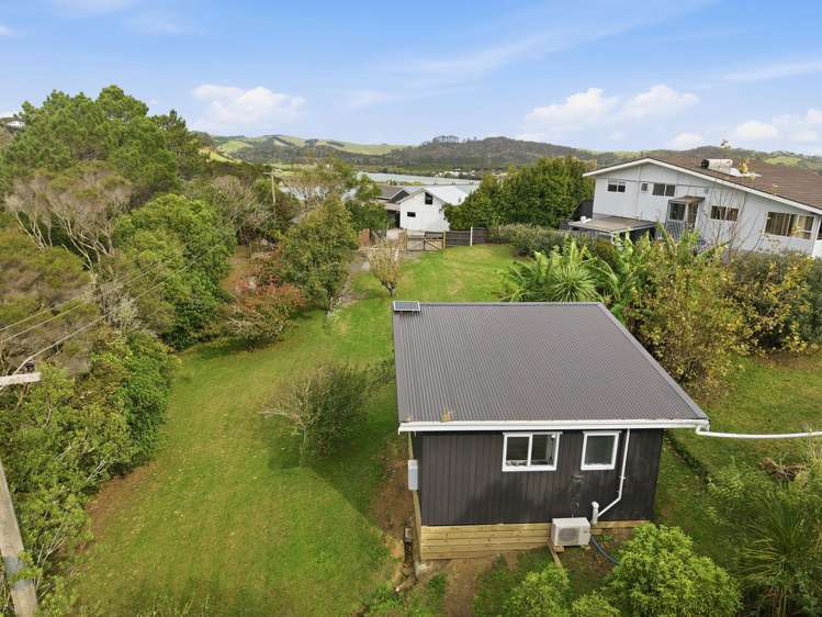 1 Bush Point Road Cable Bay_4