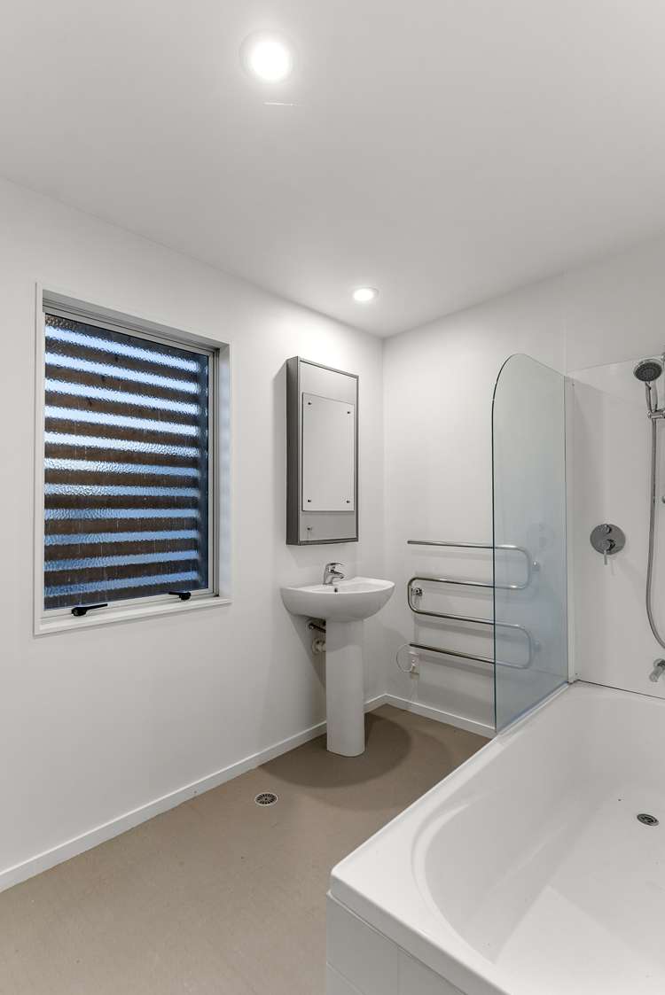 45 Albionvale Road Glen Eden_12