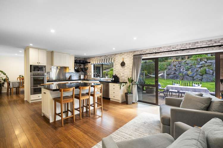 61 Contour Avenue Pyes Pa_5