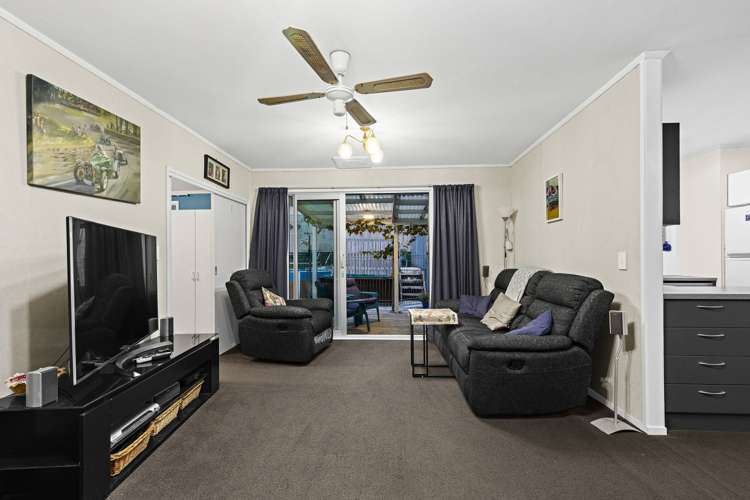 46b Captain Scott Road Glen Eden_5