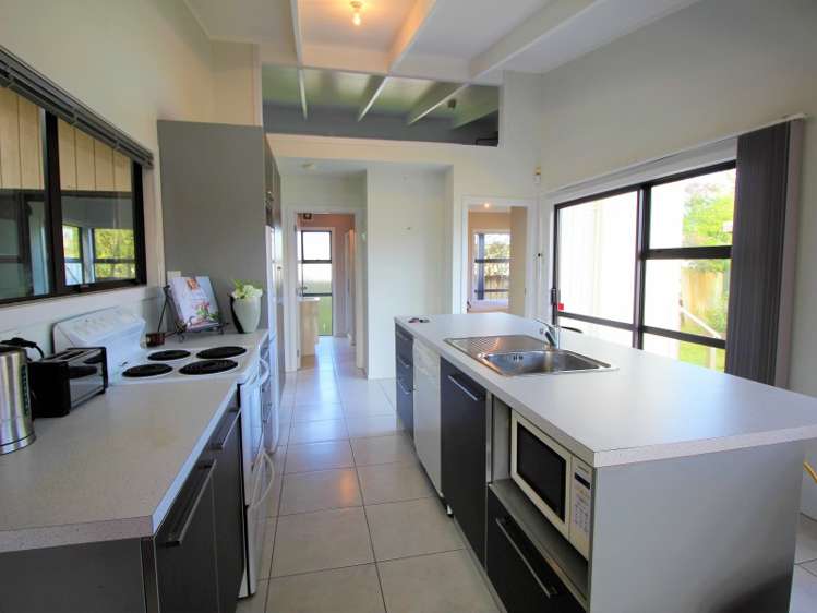 32a Pine Avenue Bader_2