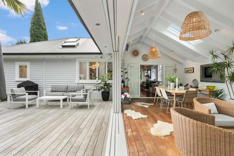 52 Springleigh Avenue Mount Albert_1