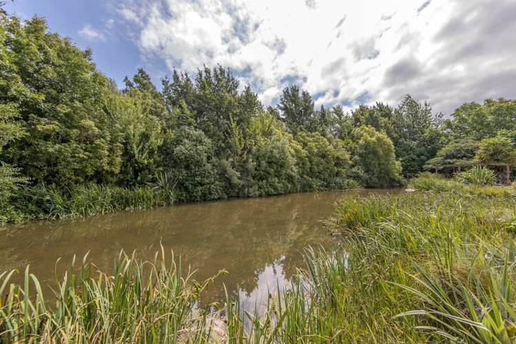 46 Stott Drive Darfield_27