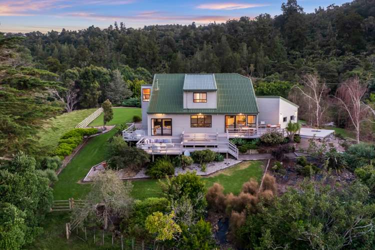 17 Te Henga Road Waitakere_10