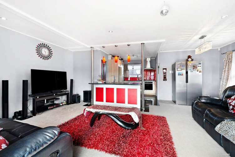 2/18 Swaffield Road Papatoetoe_4