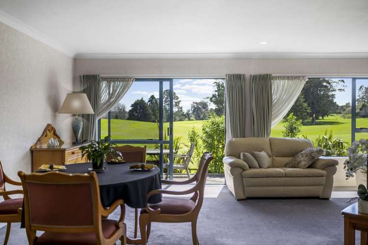 2/41 West Fairway Golflands_17