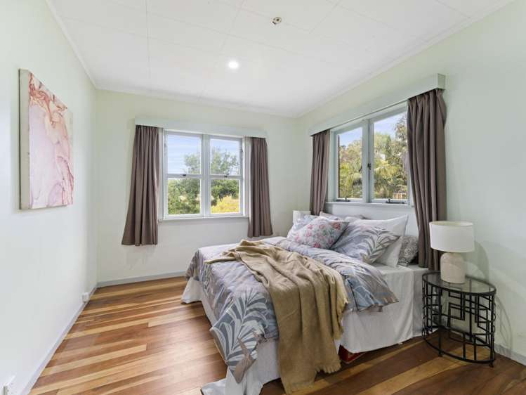 42 West Lynn Road Titirangi_5