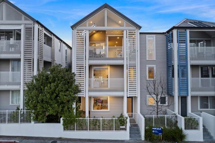 7 Stables Lane Silverdale_2