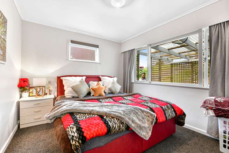 579 East Coast Road Browns Bay_11