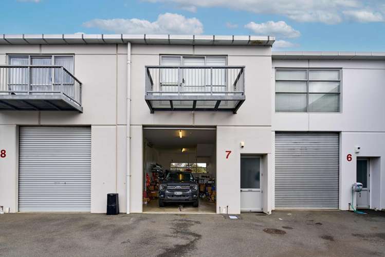 7/2 Northpoint Street Plimmerton_0