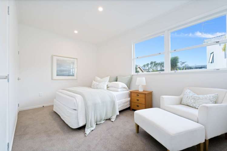 96 Pupuke Road Hillcrest_16