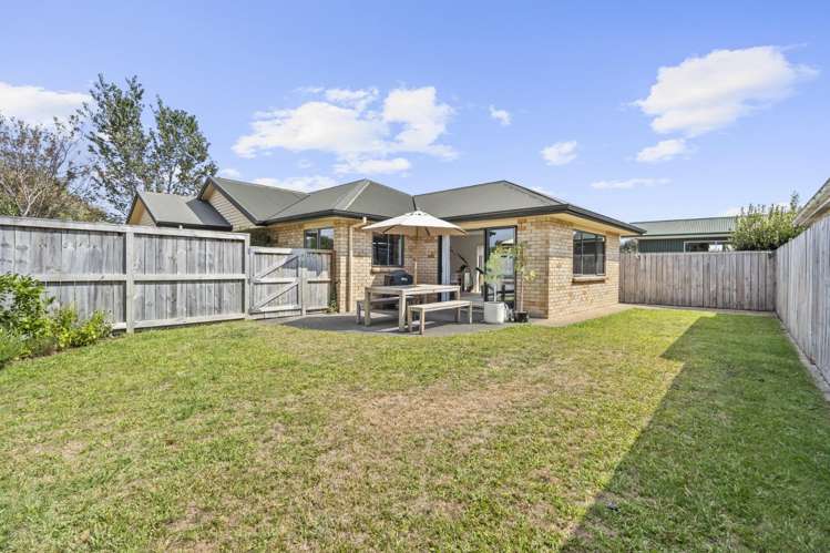 90A Grey Street 11373_13