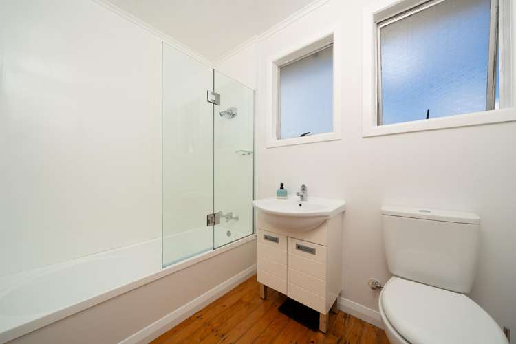 53 Castor Crescent Cannons Creek_8