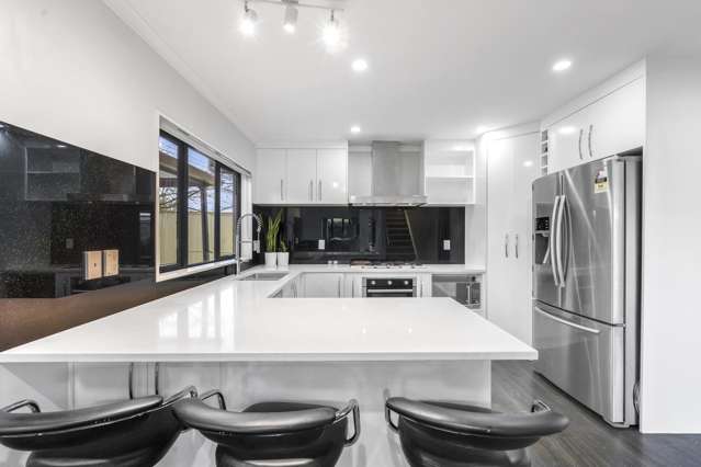 8a Ron Keat Drive Papakura_2