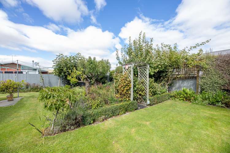 5a Newbourne Crescent Redwoodtown_18