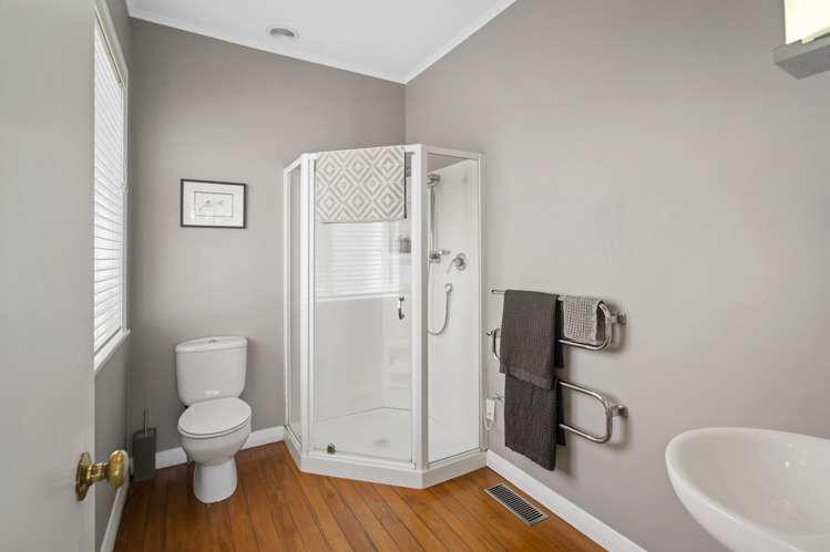 7 Niccol Avenue Narrow Neck_20