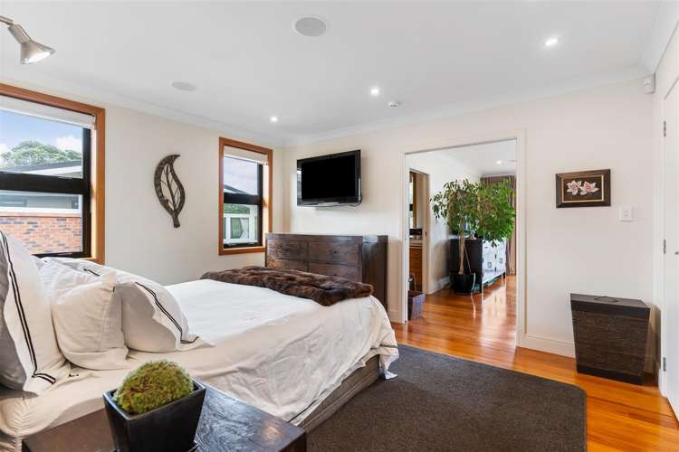 8 Eric Price Avenue Takapuna_24