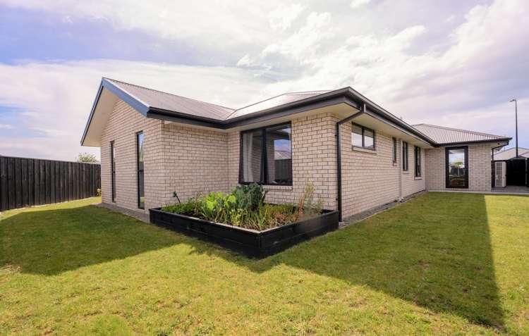 27 Henshaw Street 500171_15
