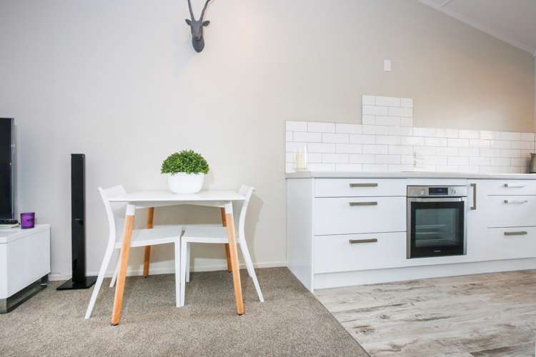 4/6 Lush Avenue Saint Johns_7