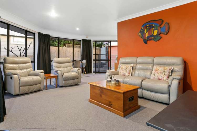 69 Sylvan Crescent Te Atatu South_33