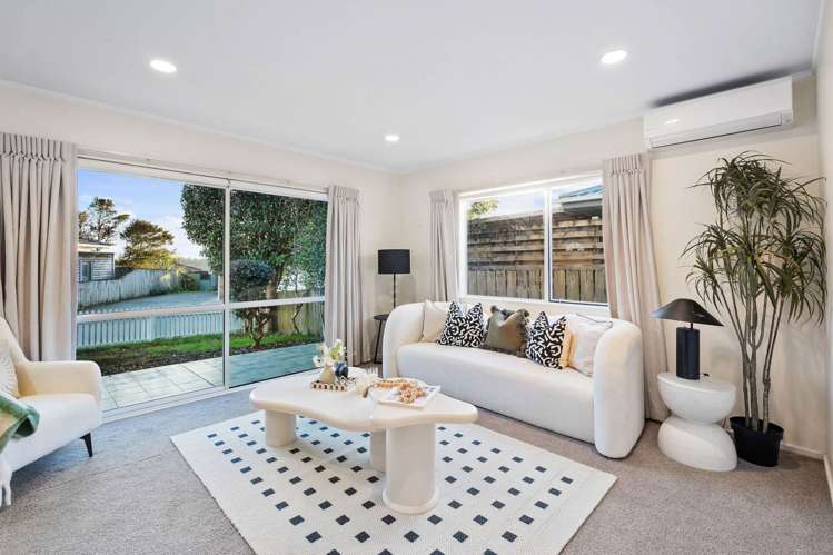 299B Glengarry Road Glen Eden_4