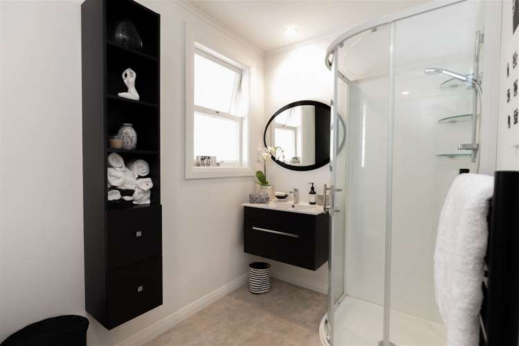 40c Adams Lane Springlands_14