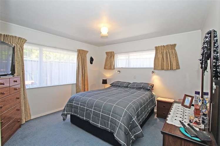 2/16 Andrew Street Stoke_9