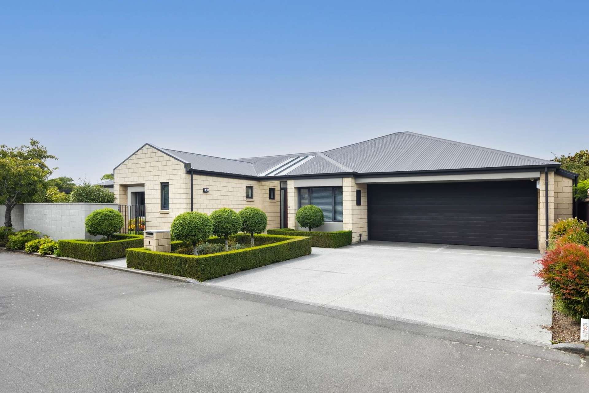 8 Applecross Lane Harewood_0