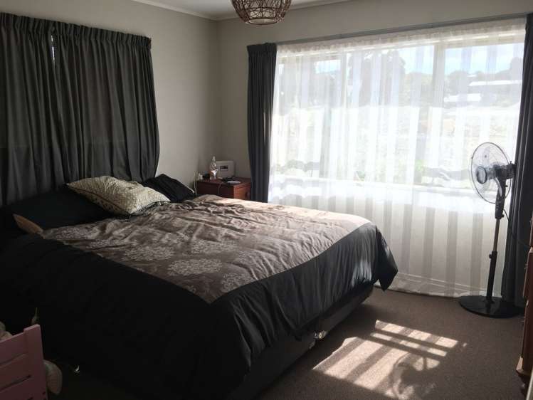 8 Eagle Place Red Beach_11