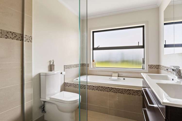 20 Fisher Place Lytton West_16