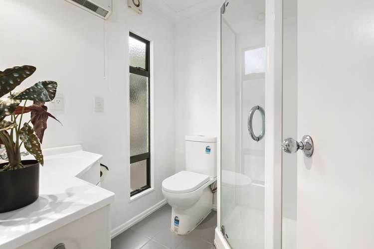 3 Birkhall Grove Strathmore Park_9