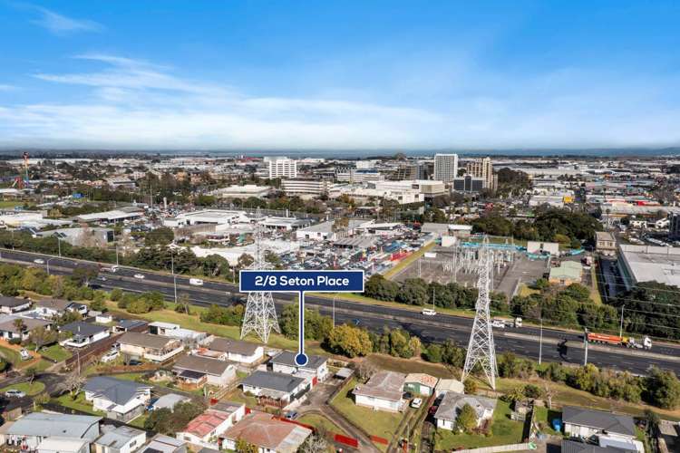 2/8 Seton Place Clover Park_11