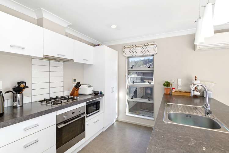 15 Speldhurst Grove Stokes Valley_9