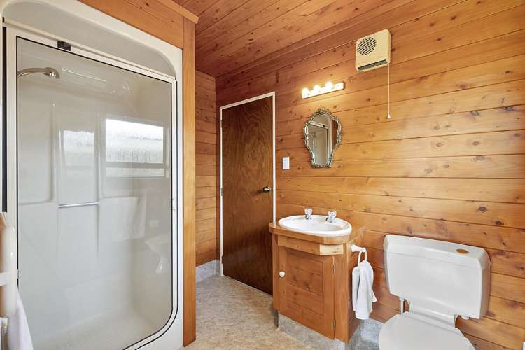 9 Boulevard Drive Merrilands_13