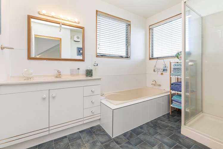 1/14 Aston Drive Waimairi Beach_7