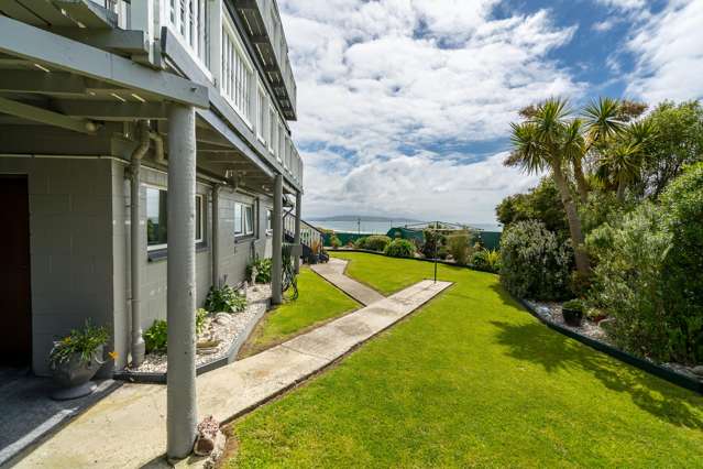 10 Rimu Street Kaka Point_2