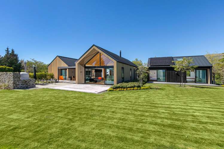 7 Mountain View Drive Wanaka_26