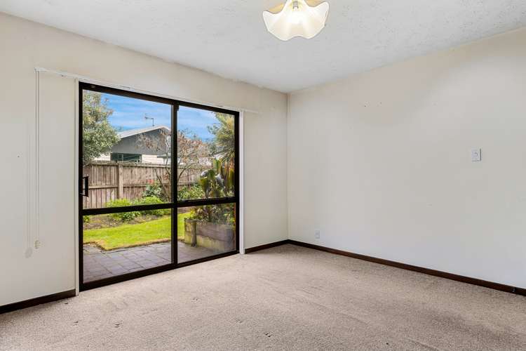 11 Langham Place Redwood_8