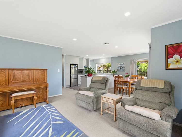 21b McGowan Place Orewa_11