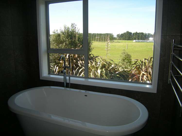 692 Robinsons Road Rolleston_6