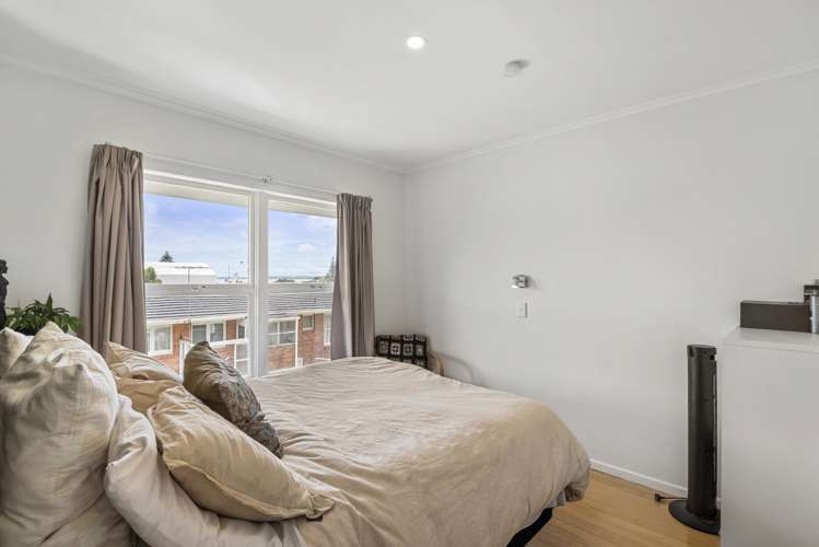 2/7 Hastings Road Mairangi Bay_10