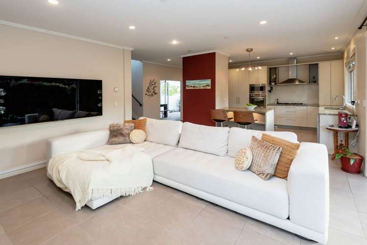 1a Gracechurch Drive Flat Bush_9