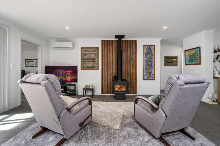 124 Puhirake Crescent Pyes Pa_12